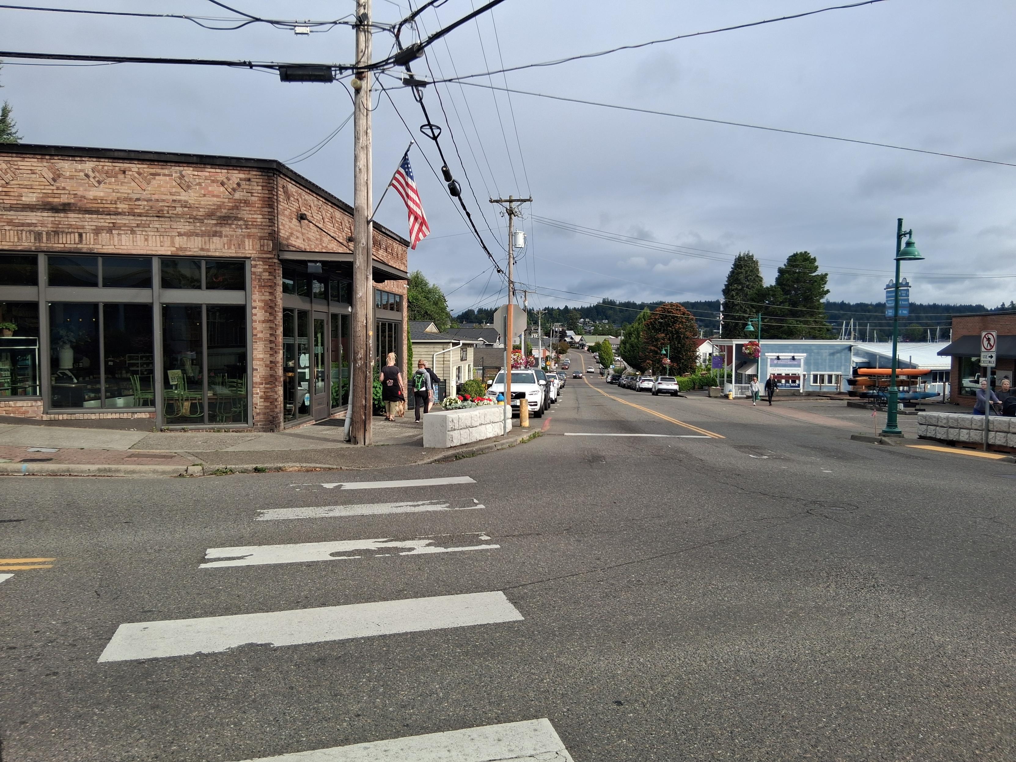 the lakeside street of Gig Harbor, Washington. It's cute. The marina is cute. So many cute shops and galleries and smiling people. I might never escape.