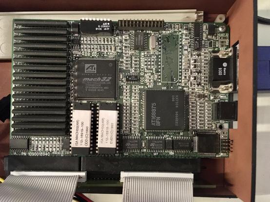 ATI mach32 ISA connected to a Mova VME adapter in an Atari TT